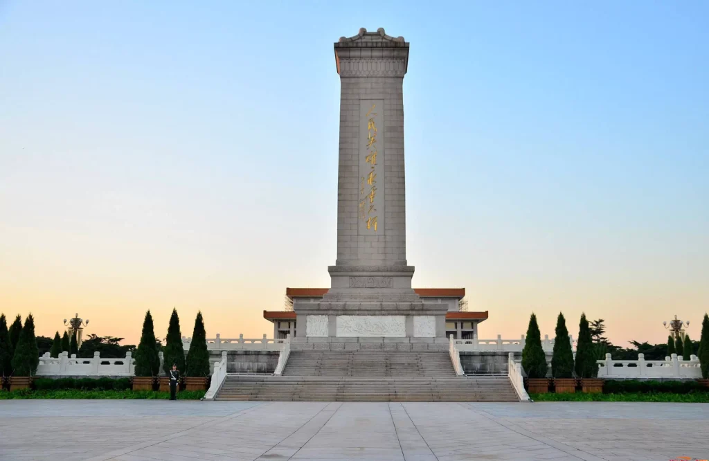 Памятник народным героям в Пекине